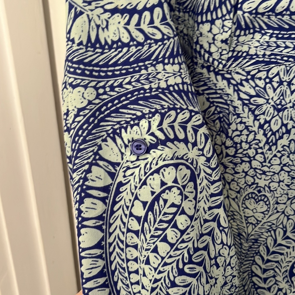 Talbots blue print shirt. Medium. New. Long sleeve. - Picture 3 of 3